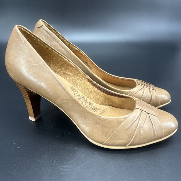 Sofft Womens 8.5M Tan Leather Pump Stacked Heel Pleated Front Office Secretary - Picture 1 of 8